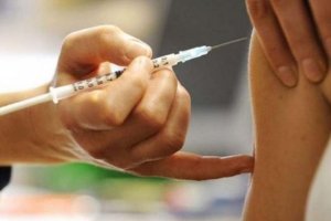 Antigripal: aseguran que ya se vacunó al 11% del personal de Salud