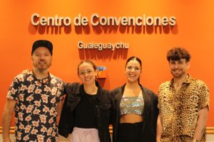 Otros tres profesionales juraron la novena noche del Carnaval del País